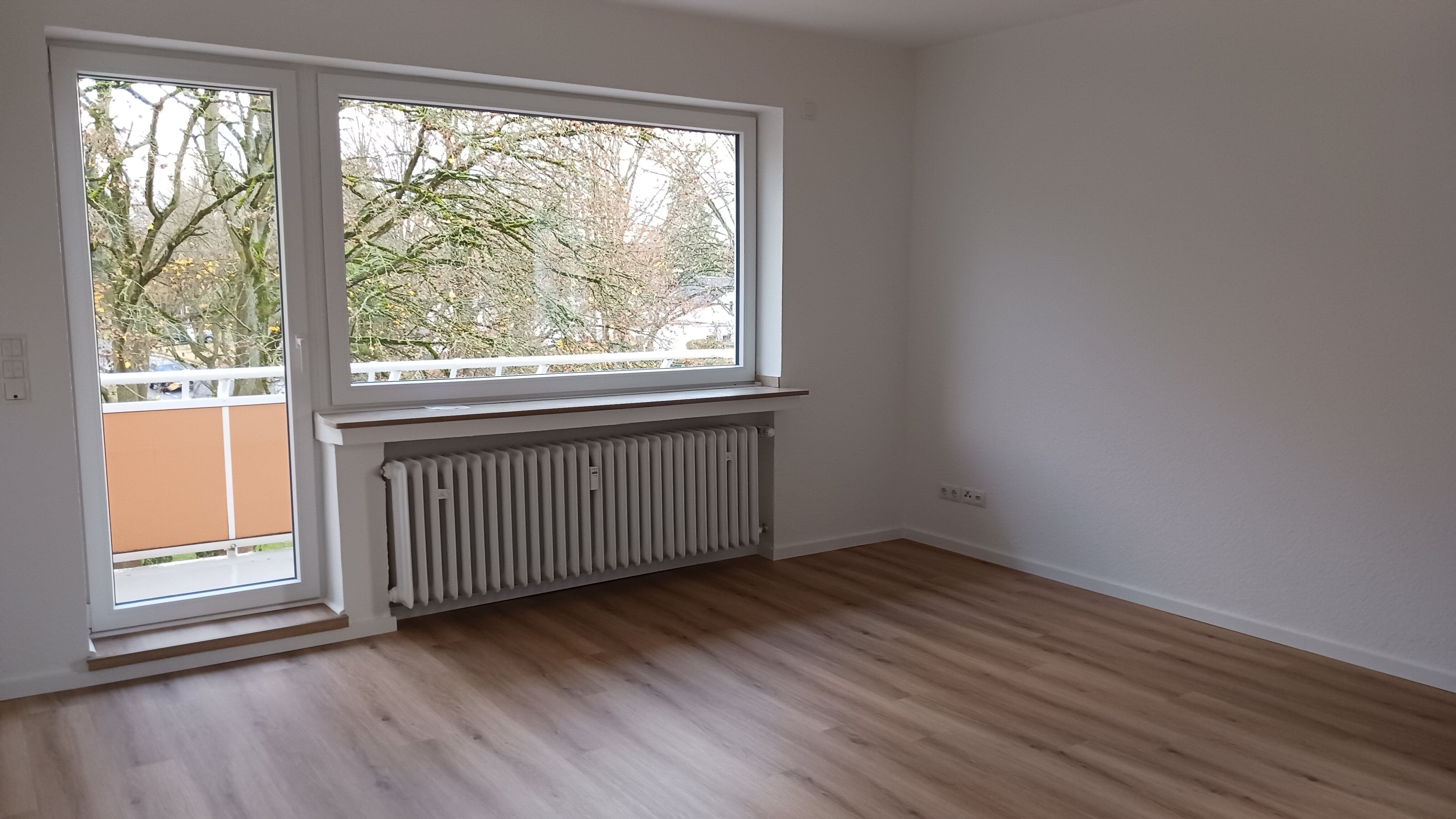 Wohnung zur Miete 1.100 € 4 Zimmer 95 m²<br/>Wohnfläche 2.<br/>Geschoss ab sofort<br/>Verfügbarkeit Neu-Plittersdorf Bonn 53175