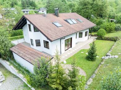 Haus zum Kauf 1.090.000 € 10,5 Zimmer 238,2 m² 1.247 m² Grundstück frei ab sofort Jettenbach Beilstein 71717