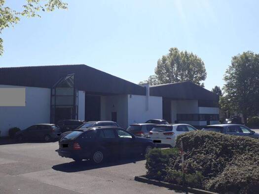 Lagerhalle zur Miete 2.330 m² Lagerfläche teilbar ab 1.150 m² Süsterfeld/Helleböhn Kassel 34134