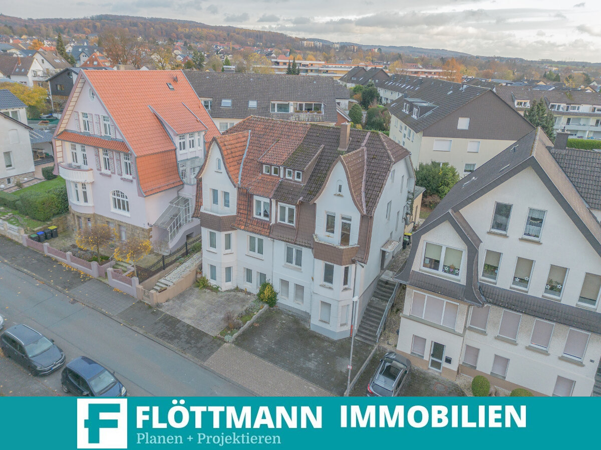 Doppelhaushälfte zum Kauf 280.000 € 6 Zimmer 171,7 m²<br/>Wohnfläche 237 m²<br/>Grundstück Bad Salzuflen Bad Salzuflen 32105