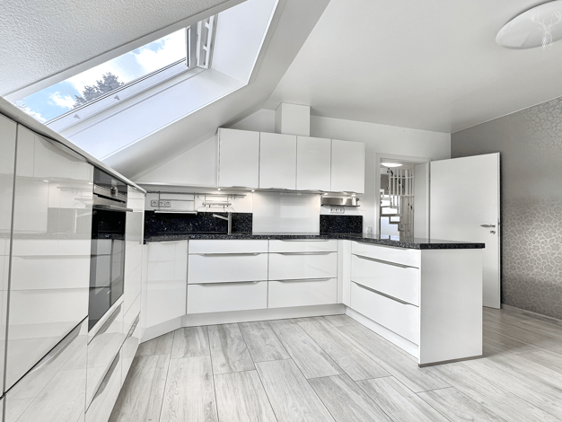 Wohnung zur Miete 1.650 € 2,5 Zimmer 117 m² 1. Geschoss West Ratingen 40878