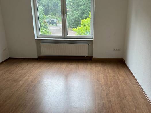 Wohnung zur Miete 448 € 2 Zimmer 56 m² Geschoss EG/2 frei ab sofort Papiermühlenstraße 21 Waltershausen Waltershausen 99880