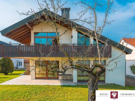 Einfamilienhaus zum Kauf 11 Zimmer 315,1 m² 682 m² Grundstück frei ab sofort Winnenden 71364