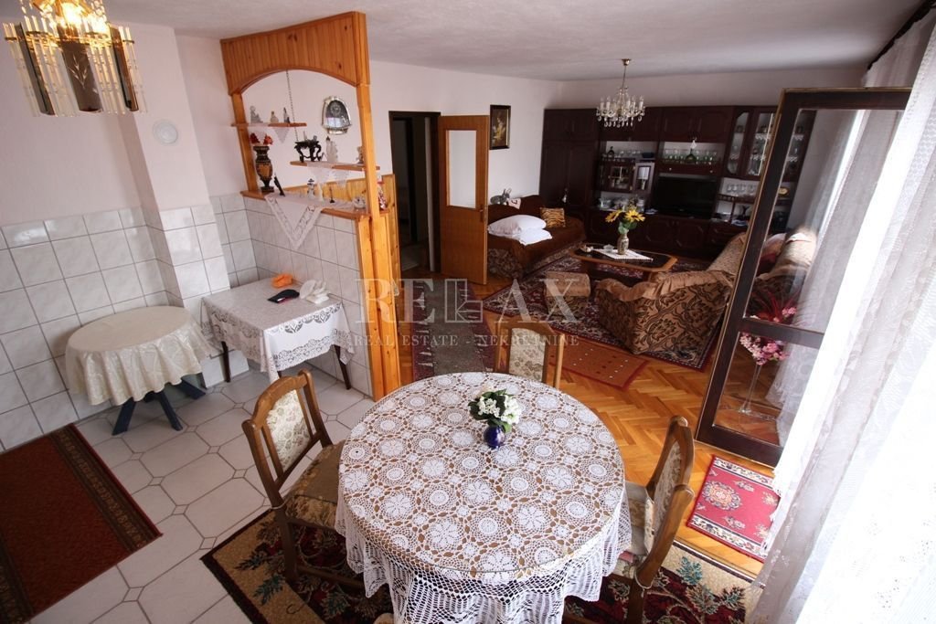 Haus zum Kauf 250.000 € 7 Zimmer 245 m²<br/>Wohnfläche 272 m²<br/>Grundstück Senj center