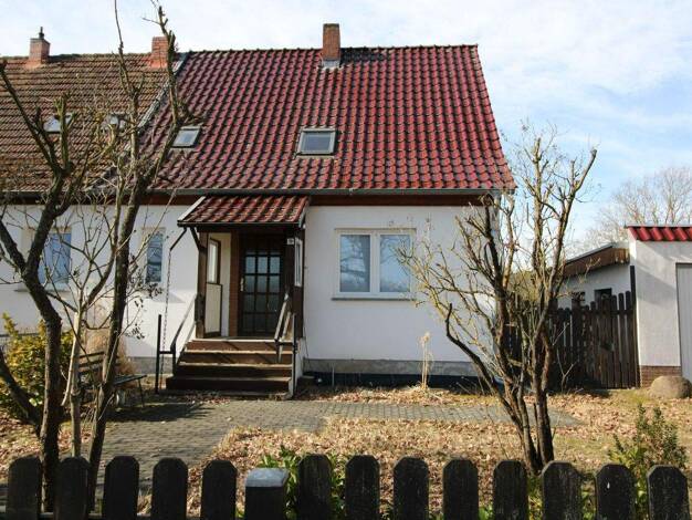 Doppelhaushälfte zum Kauf 185.000 € 4 Zimmer 97,1 m² 988,1 m² Grundstück Kotzen 14715