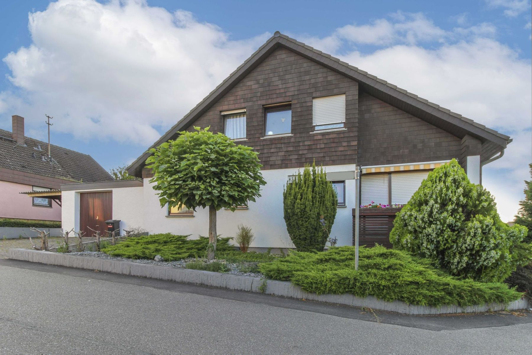 Mehrfamilienhaus zum Kauf als Kapitalanlage geeignet 599.000 € 8 Zimmer 223 m²<br/>Wohnfläche 663,1 m²<br/>Grundstück Dürrenzimmern Brackenheim 74336