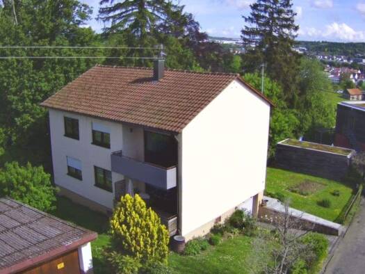 Mehrfamilienhaus zum Kauf 318.000 € 6 Zimmer 171 m² 587 m² Grundstück frei ab sofort Hechingen 72379