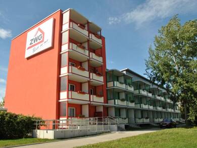 Wohnung zur Miete 252 € 2 Zimmer 42 m² EG Heisenbergstraße 5 Eckersbach Zwickau 08066
