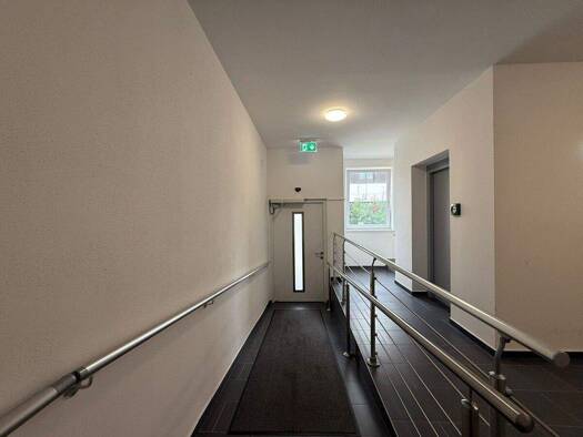 Bürofläche zum Kauf 3.957 € 69 m² Bürofläche Oberndorf bei Salzburg 5110