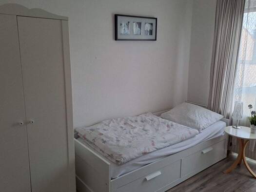 Wohnung zur Miete Wohnen auf Zeit 800 € 15 m² frei ab 31.03.2026 Annettenstraße 0 Plittersdorf Bonn - Bad Godesberg 53175