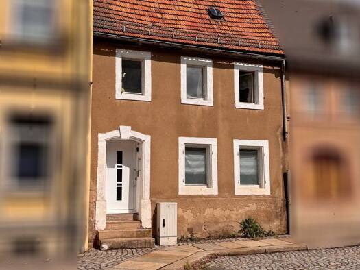 Reihenmittelhaus zur Miete 400 € 3 Zimmer 70 m² 110 m² Grundstück Geringswalde 09326
