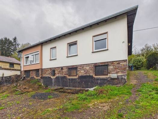Einfamilienhaus zum Kauf 189.000 € 4 Zimmer 117 m² 886 m² Grundstück Krettnich Wadern 66687