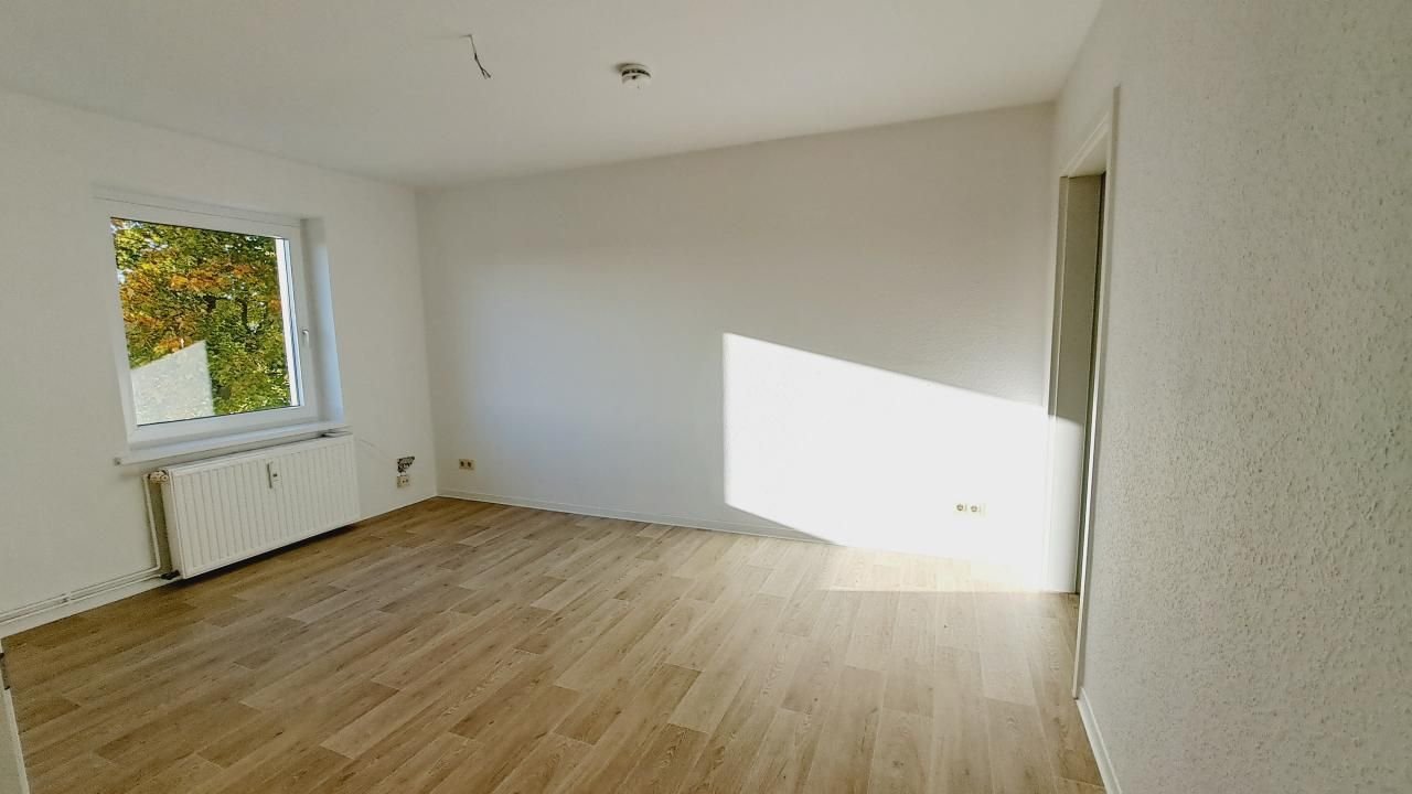 Wohnung zur Miete 370,02 € 3 Zimmer 52,9 m²<br/>Wohnfläche EG<br/>Geschoss Holzweg 27 Junkerssiedlung Magdeburg 39128