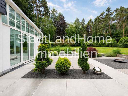 Einfamilienhaus zum Kauf 12 Zimmer 838,7 m² 5.655 m² Grundstück Dechsendorf Erlangen / Dechsendorf 91056