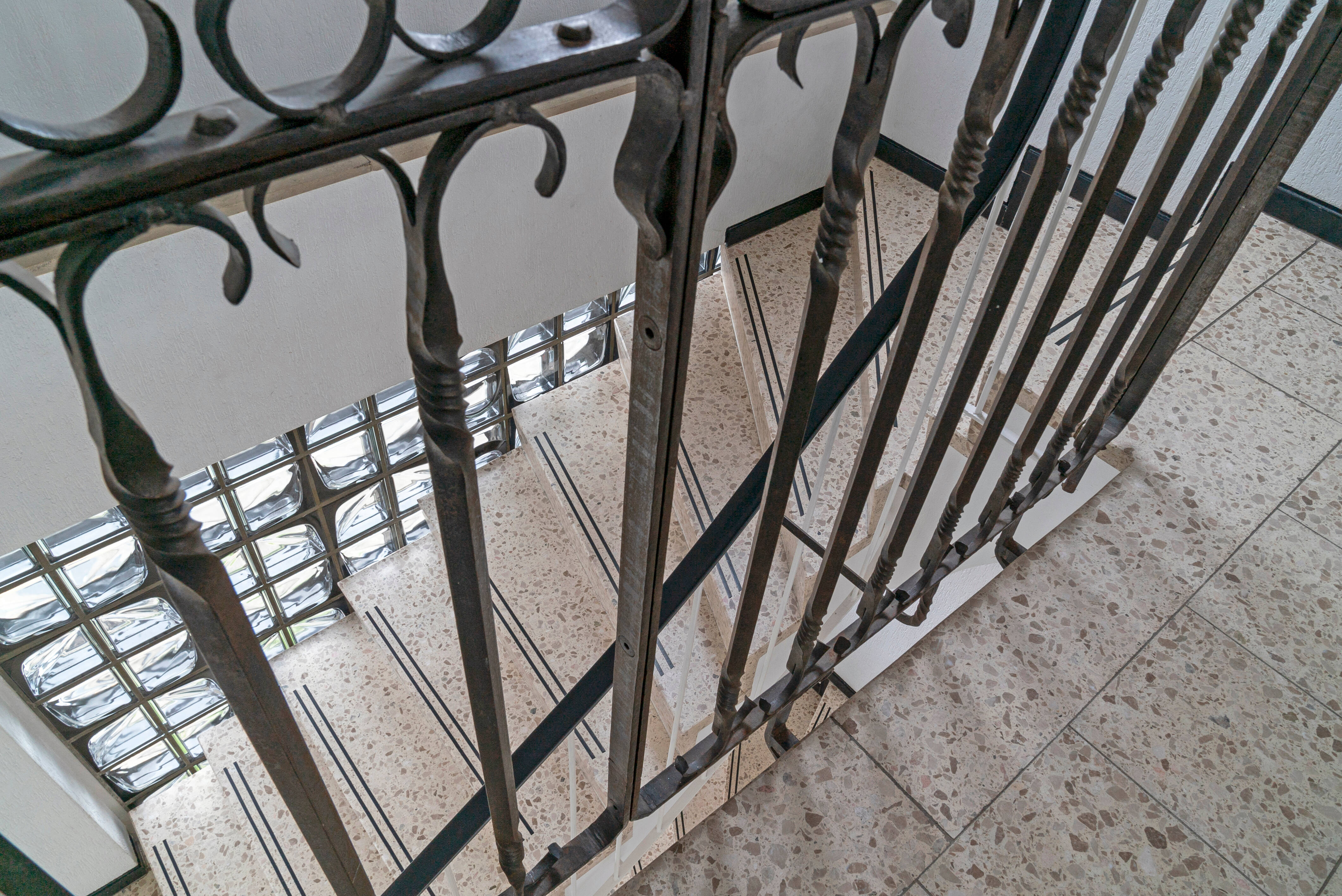 Property thumbnail 6