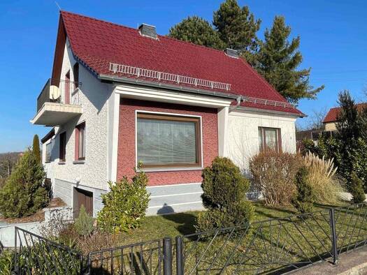 Einfamilienhaus zum Kauf 6 Zimmer 114 m² 823 m² Grundstück frei ab sofort Bad Salzungen 36433