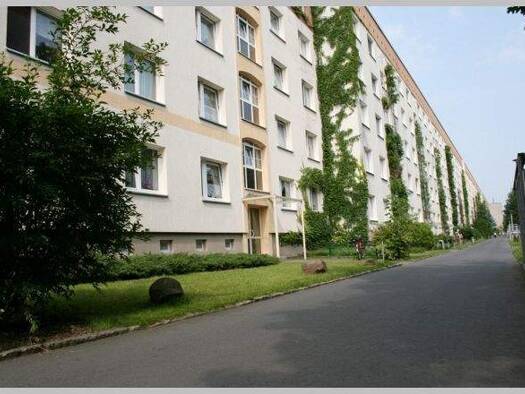 Wohnung zur Miete 420 € 4 Zimmer 70,7 m² 2. Geschoss Karl-Marx-Straße 25 Nünchritz 01612