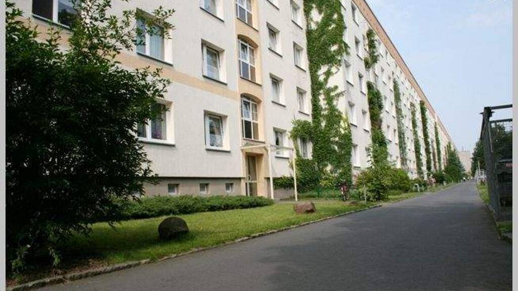 Wohnung zur Miete 420 € 4 Zimmer 70,7 m² 2. Geschoss Karl-Marx-Straße 25 Nünchritz 01612