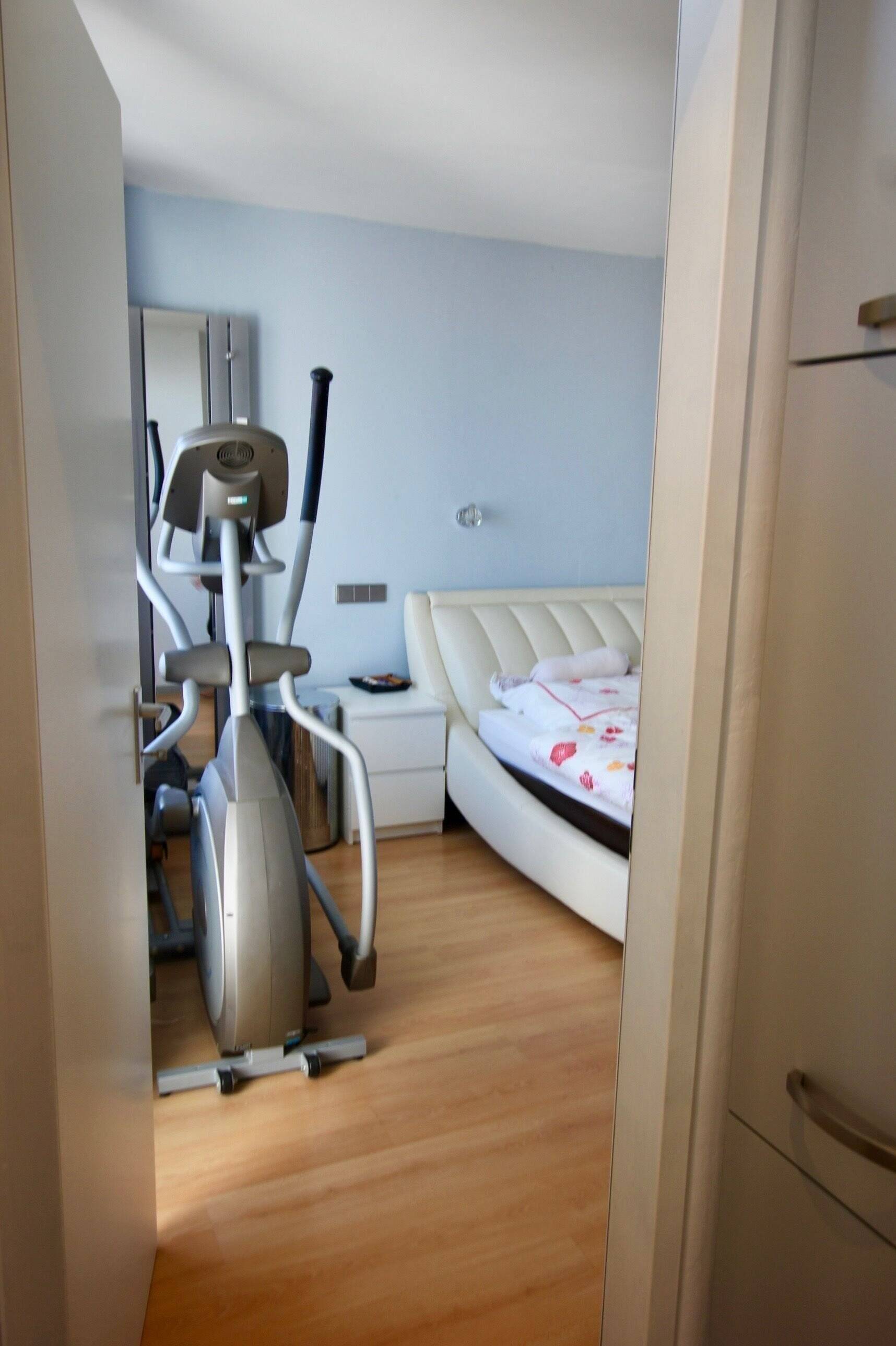 WEITBLICK Luxuswohnung - 2 Balkone - 2 CHICE Bäder - Whirlpool - mitten auf der legendären REEPERBAHN - aussergewöhnlich + besonders – Hamburg – Vorschaubild 38