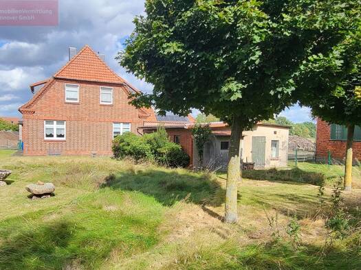 Einfamilienhaus zum Kauf 349.000 € 6 Zimmer 178 m² 877 m² Grundstück Mandelsloh Neustadt 31535
