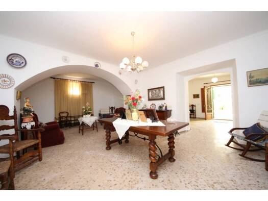 Villa zum Kauf 450.000 € 2 Zimmer 301 m² 207 m² Grundstück Petra 07520