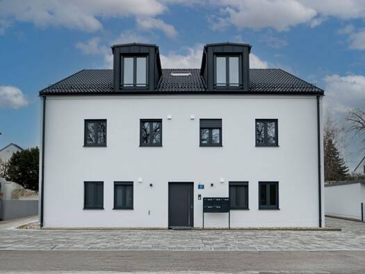 Wohnung zur Miete 1.655 € 3 Zimmer 84,9 m² Geschoss 2/3 frei ab sofort Westenviertel Regensburg 93049