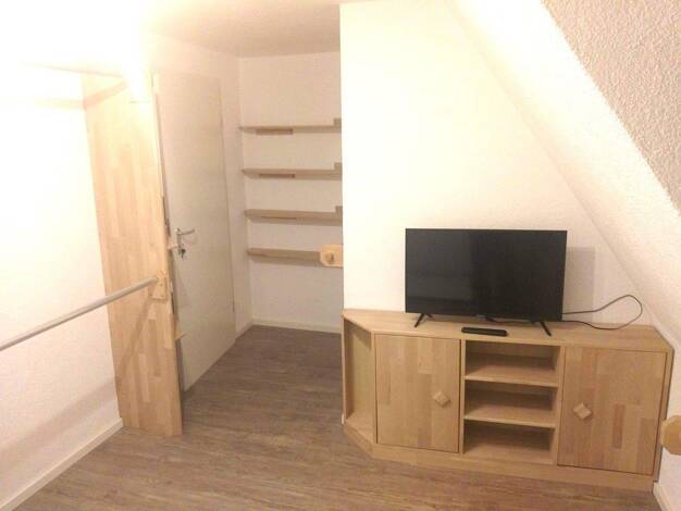 Wohnung zur Miete 250 € 5 Zimmer 12 m² 1. Geschoss Alemannenstraße 29 Straßdorf 73529