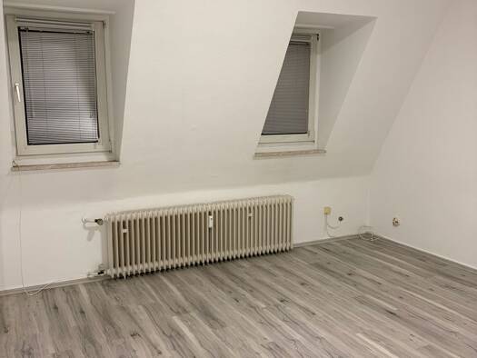 Wohnung zur Miete 570 € 3 Zimmer 64 m² Geschoss 4/4 frei ab sofort Dellviertel Duisburg 47051