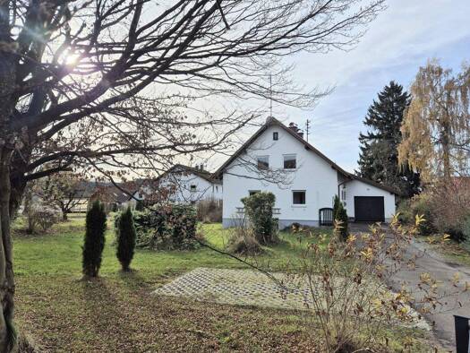 Einfamilienhaus zur Miete 1.000 € 4 Zimmer 130 m² 1.050 m² Grundstück frei ab sofort Markt Rettenbach 87733