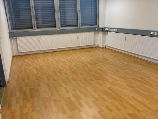 Büro zur Miete provisionsfrei 1.600 € 7 Zimmer 210 m² Bürofläche Neuried 82061