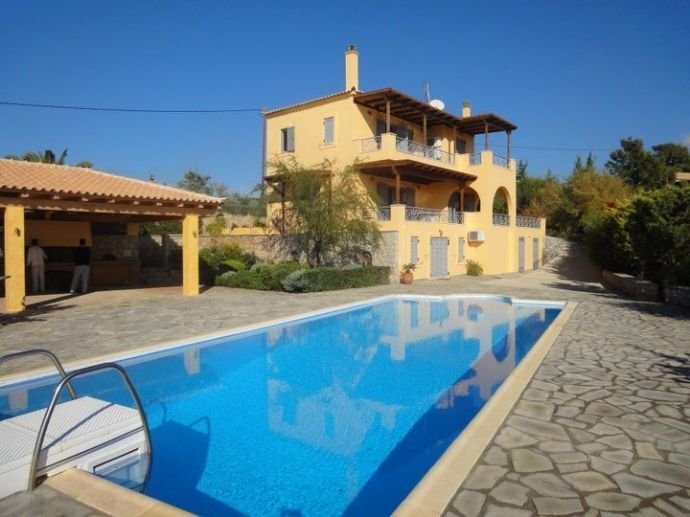 Villa zum Kauf 650.000 € 5 Zimmer 200 m²<br/>Wohnfläche 8.000 m²<br/>Grundstück Porto Heli 21300