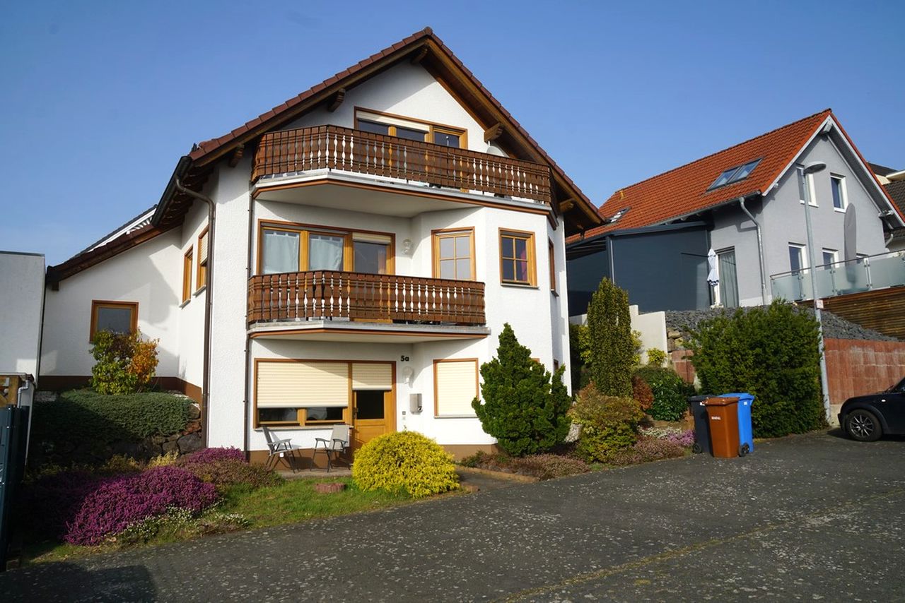 Haus zum Kauf provisionsfrei 241.000 € 5 Zimmer 137 m²<br/>Wohnfläche 300 m²<br/>Grundstück Buchenweg Roniger Hof Linz am Rhein 53545