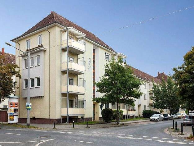 Wohnung zur Miete 975 € 4 Zimmer 93,8 m² frei ab 13.12.2025 Rietschelstr. 2 Braunschweig 38102