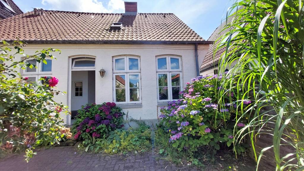 Einfamilienhaus zum Kauf 225.000 € 6 Zimmer 114,5 m² 353 m² Grundstück Heide 25746