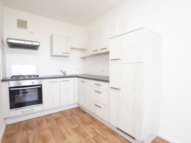 Wohnung zur Miete 869 € 5 Zimmer 110,4 m² 3. Geschoss frei ab 26.08.2026 Kutusowstraße 2 Yorckgebiet Yorckgebiet 09130