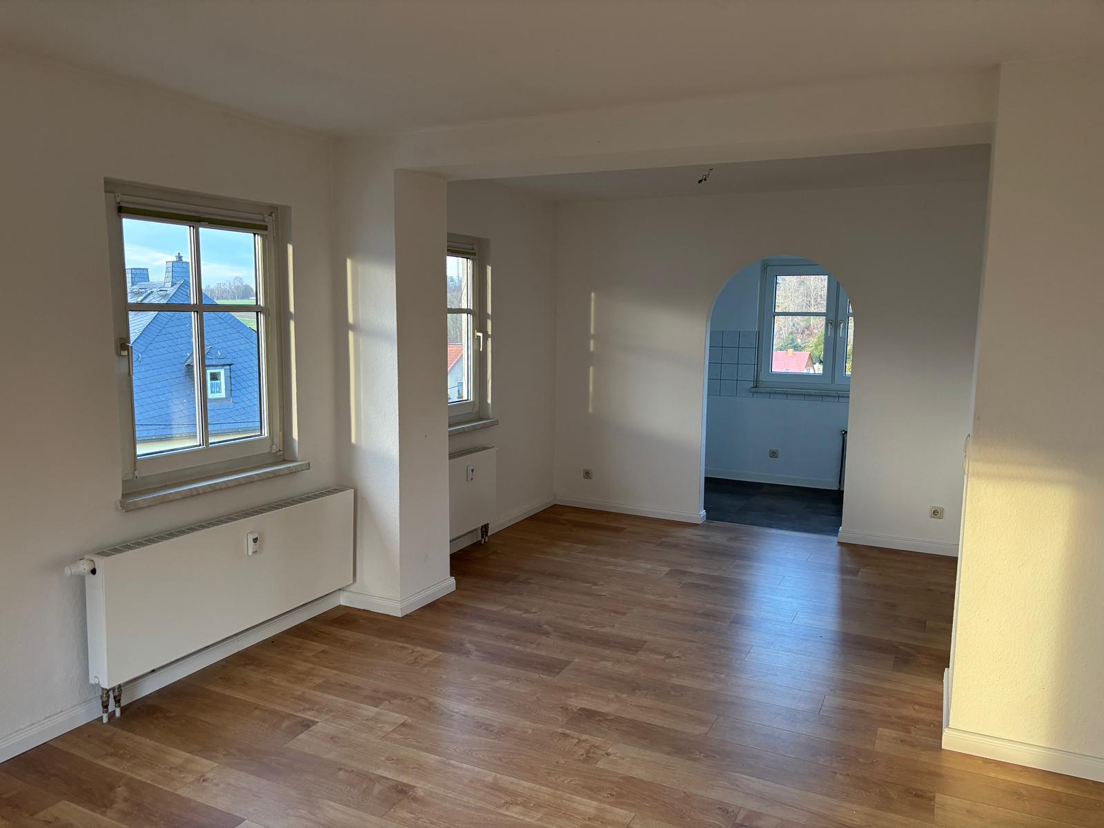 Wohnung zur Miete 360 € 2 Zimmer 54,6 m²<br/>Wohnfläche 2.<br/>Geschoss Pöhlauer Straße 98 Pöhlau Zwickau 08066