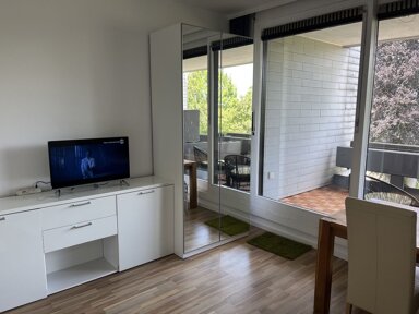 Wohnung zur Miete Wohnen auf Zeit 1.169 € 1,5 Zimmer 32 m² frei ab 05.10.2024 Innenstadt -  St. Ulrich - Dom Augsburg 86152