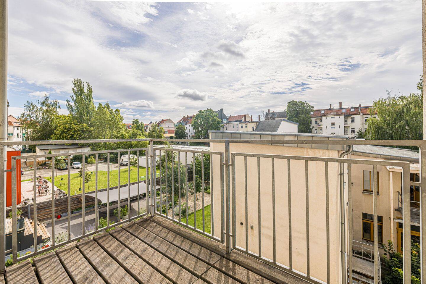 Viel Licht & Platz: 2-Zimmer-Altbauwohnung mit Ost-Balkon – Comeniusstraße 24, 4315 Leipzig – Vorschaubild 4