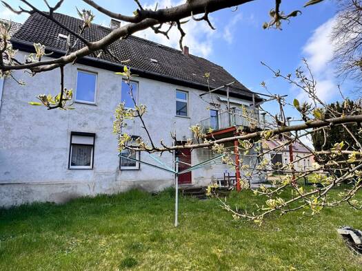 Mehrfamilienhaus zum Kauf provisionsfrei 195.000 € 7 Zimmer 246 m² 590 m² Grundstück Kaltenmark Petersberg OT Kaltenmark 06193