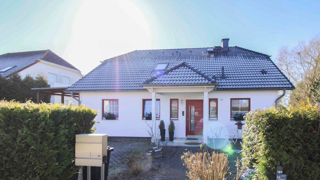 Einfamilienhaus zum Kauf 7 Zimmer 180,2 m² 1.000,2 m² Grundstück Dreschvitz 18573