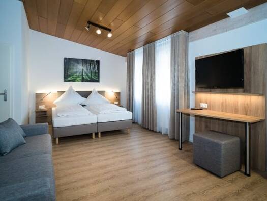 Studio zur Miete auf Zeit 1.600 € 1 Zimmer 34 m² Bühlenstraße Holzgerlingen 71088