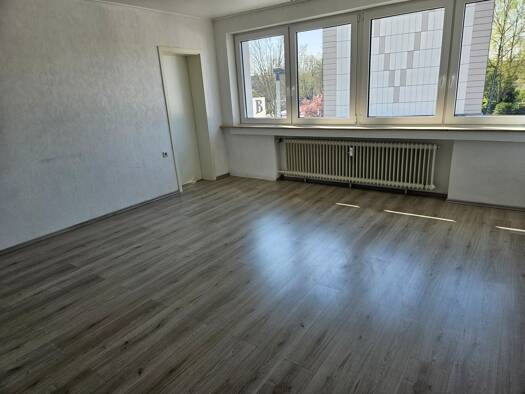 WG-Zimmer zur Miete 665 € 4 Zimmer 77,9 m² 2. Geschoss frei ab sofort Scherpenberger Str. 4 Scherpenberg Moers 47443