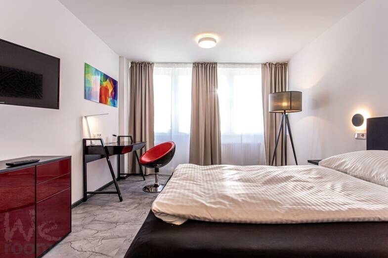 WG-Zimmer zur Miete Wohnen auf Zeit 500 € 16 m² 5. Geschoss frei ab sofort Taunusstraße 00 5.OG Bahnhofsviertel Frankfurt am Main 60329