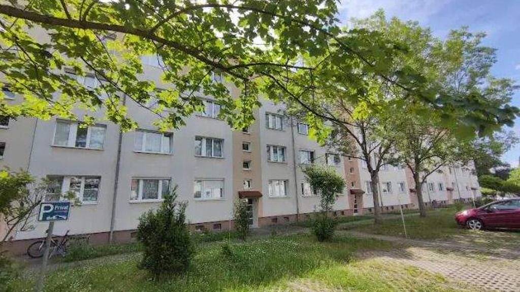 Wohnung zum Kauf 141.000 € 4 Zimmer 75 m² 2. Geschoss Zwenkau 04442