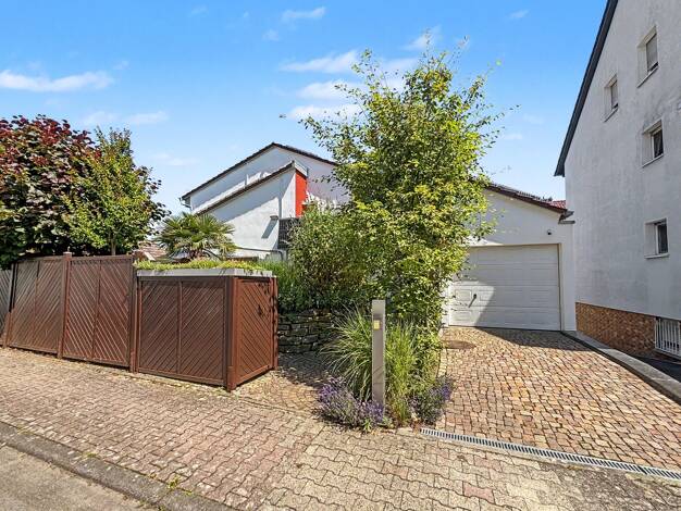 Einfamilienhaus zum Kauf 1.925.000 € 5 Zimmer 215 m² 533 m² Grundstück Kalbach Frankfurt 60437