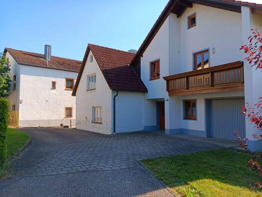 Immobilie zum Kauf als Kapitalanlage geeignet 375.000 € 7 Zimmer 180 m² 822 m² Grundstück Schulstraße 6 Offenstetten Abensberg 93326