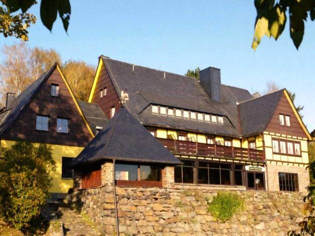 Villa zum Kauf 790.000 € 19 Zimmer 888 m² 10.000 m² Grundstück Schwarzenberg 08140