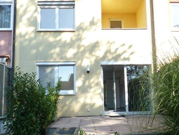 Reihenmittelhaus zum Kauf 445.000 € 4 Zimmer 97,2 m² 194 m² Grundstück Gebrüder-Grimm-Str. 13 Stadeln Fürth 90765