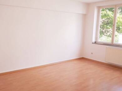 Wohnung zur Miete 610 € 2 Zimmer 60 m² Geschoss 1/3 frei ab sofort Neuss 41460