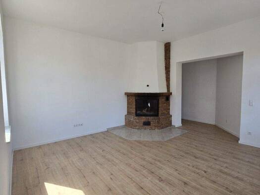 Wohnung zur Miete 800 € 3 Zimmer 100 m² 2. Geschoss frei ab 01.01.2026 Am Marktplatz 1 Apelern 31552